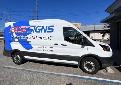 Custom Vehicle Graphics Photo